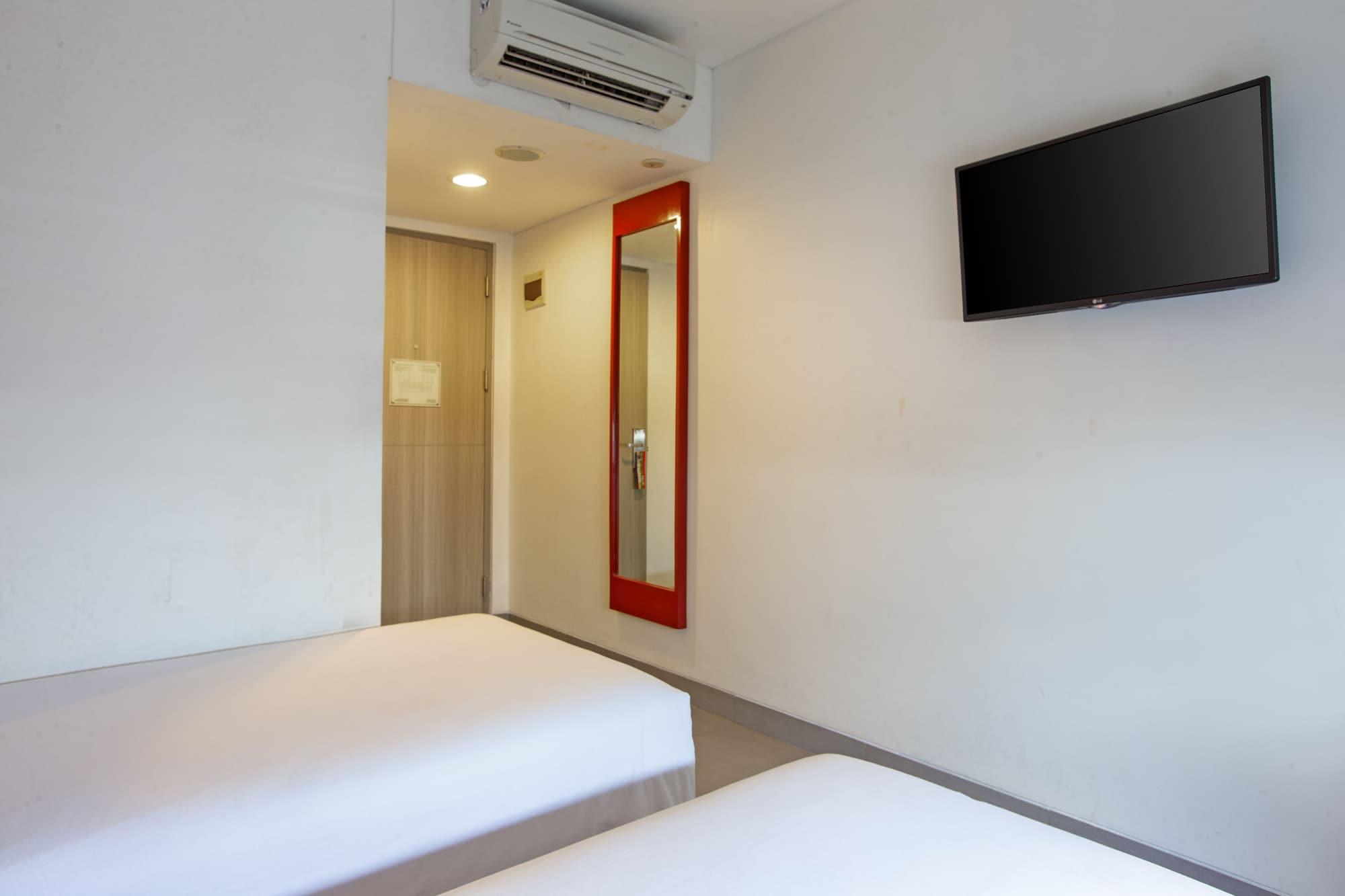 Carani Hotel Yogyakarta Exterior photo