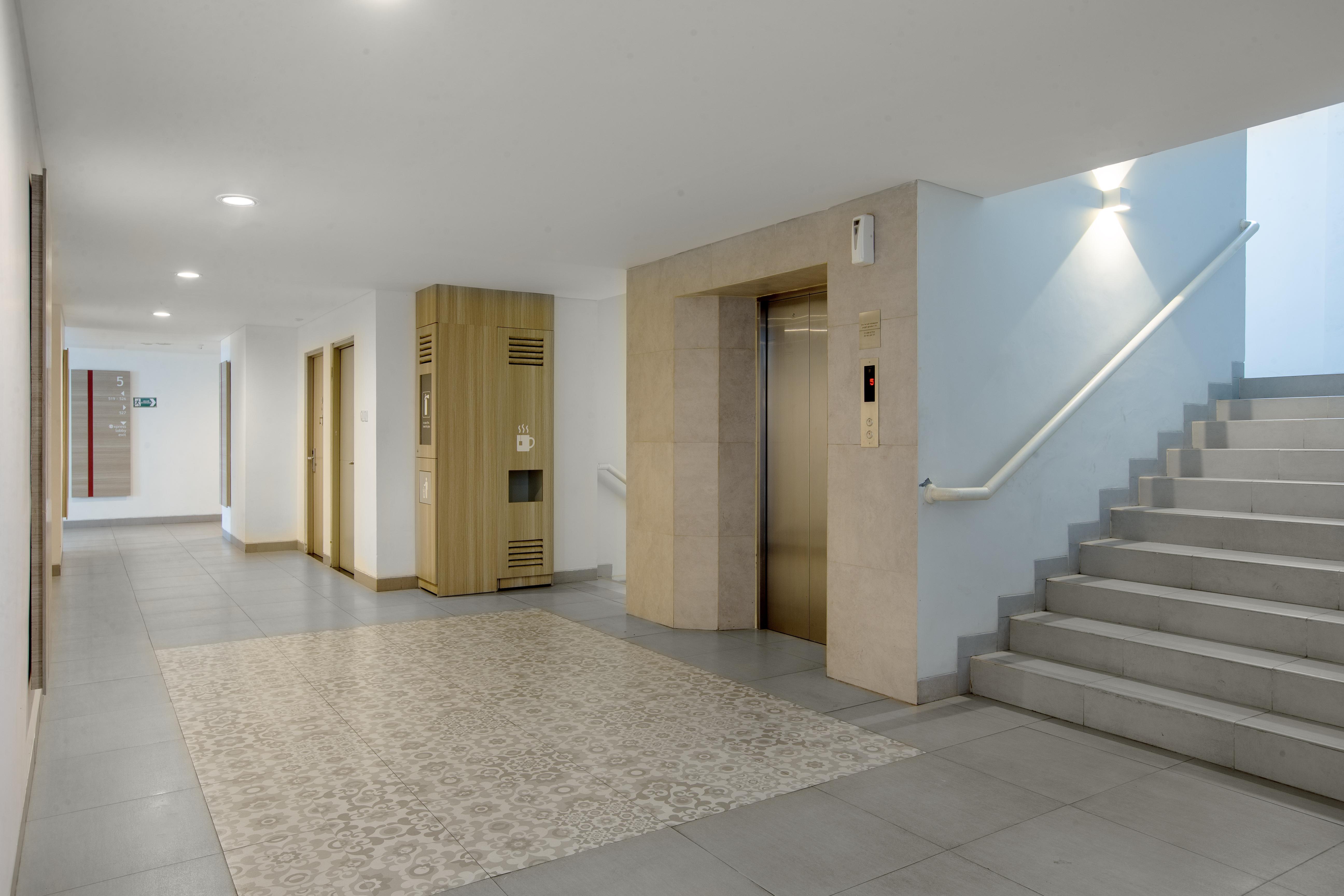 Carani Hotel Yogyakarta Exterior photo